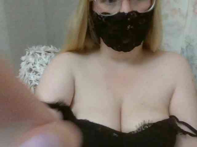 Lilithaa webcam
