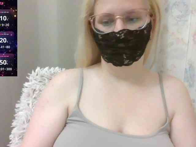 Lilithaa webcam