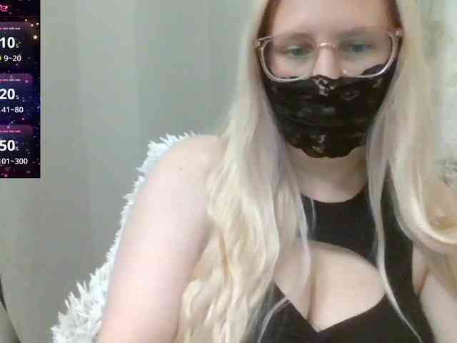 Lilithaa webcam