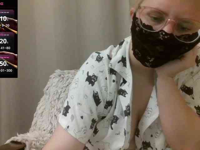 Lilithaa webcam