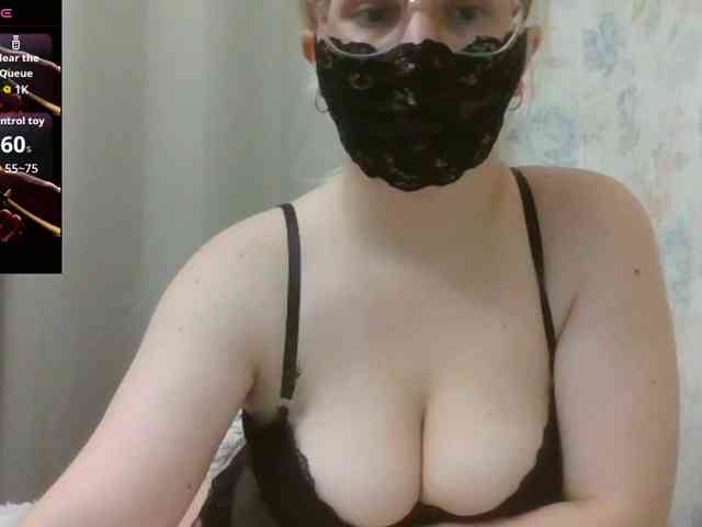 Lilithaa webcam