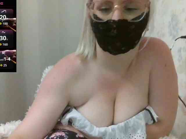 Lilithaa webcam