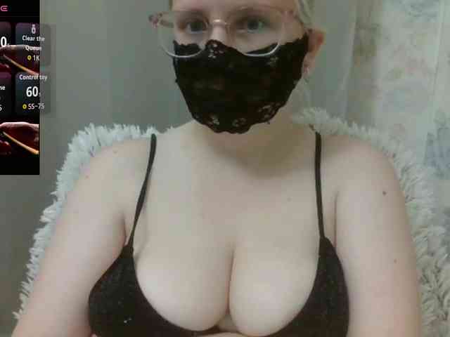 Lilithaa webcam