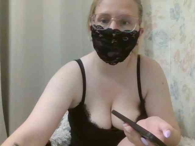 Lilithaa webcam