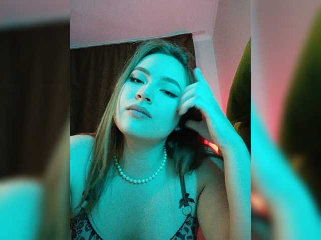 kisa-m, en directo ahora en BongaCams