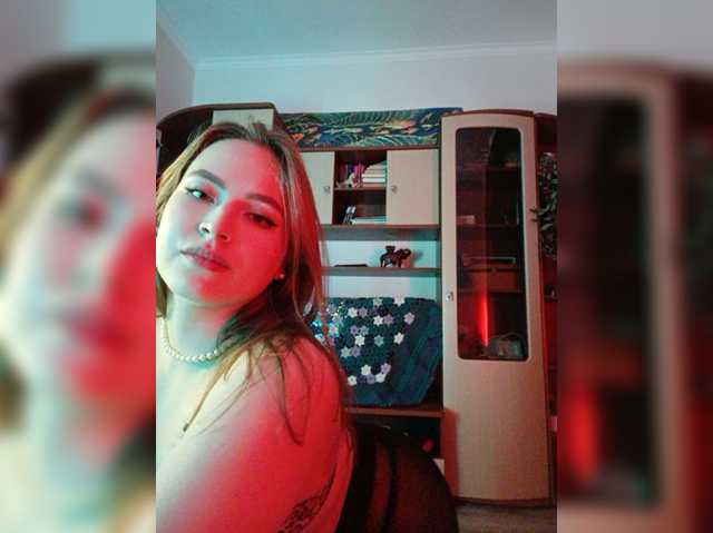 kisa-m live cam on BongaCams