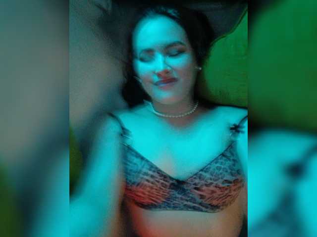 kisa-m, en directo ahora en BongaCams
