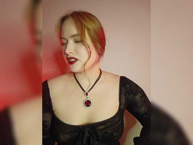kisa-m live cam on BongaCams