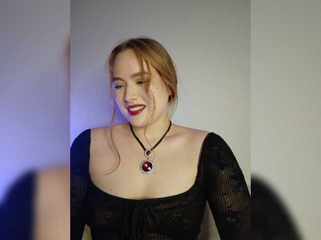 kisa-m live cam on BongaCams