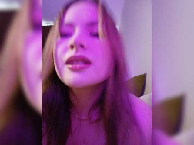 kisa-m live cam preview