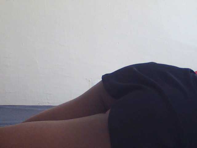 le modèle Kalicums est en webcam porno dans un show sur le site bongacams, il possède les tags suivants: Ebony,Brunette,Trimmed