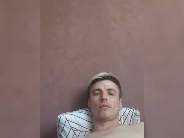 Dronnoo7 live webcam show