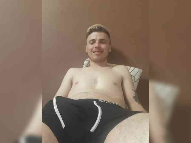 Dronnoo7 Sex Cam Show