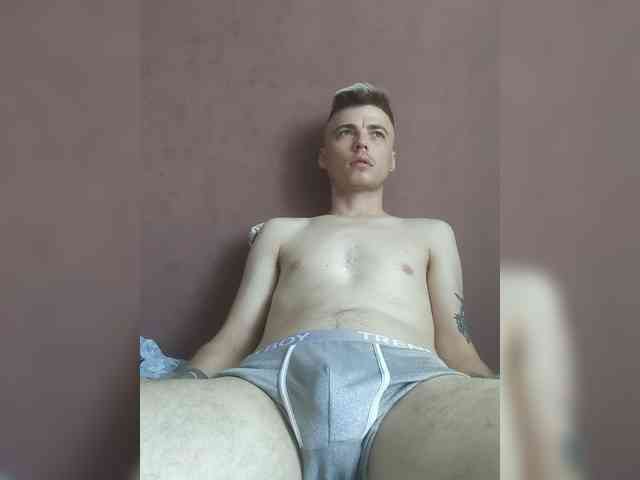 Dronnoo7 Live Webcam on BongaCams