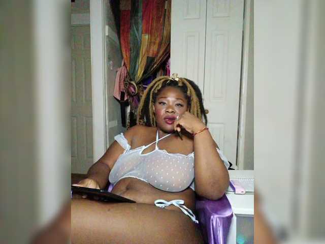 P-Honeybunnie21 live cam on BongaCams