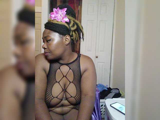 P-Honeybunnie21 live cam on BongaCams