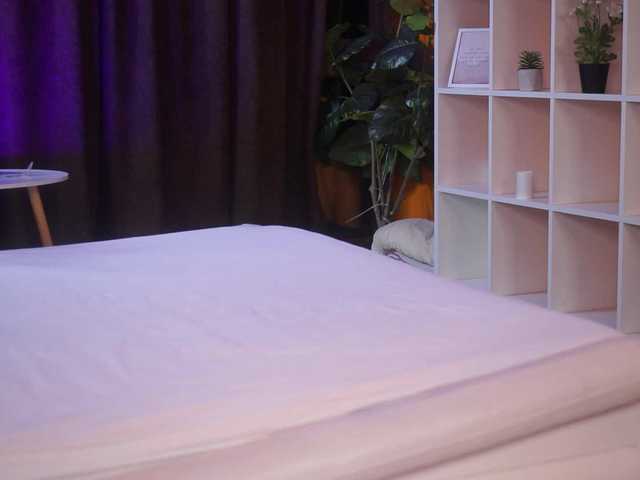 MeghanHazel's BongaCams show and profile