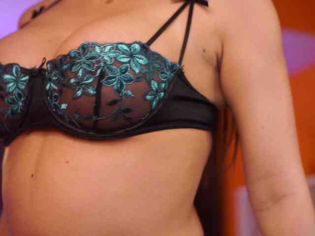 MeghanHazel webcam