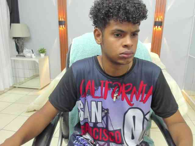 Boylittle19cmq