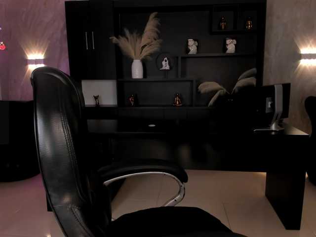 SarahRhodes live cam on BongaCams