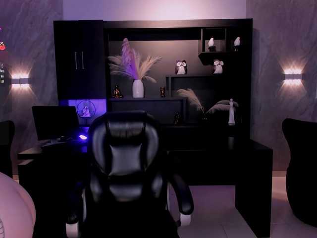 SarahRhodes live webcam show