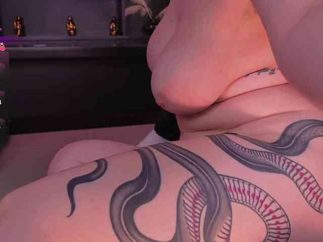 SarahRhodes webcam