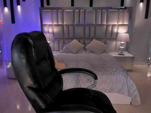 SarahRhodes webcam