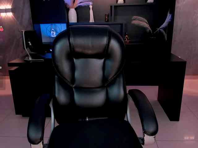 SarahRhodes webcam