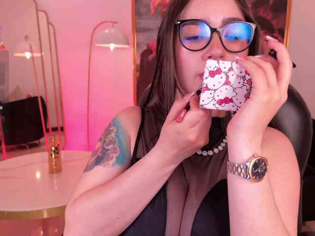 SarahRhodes webcam