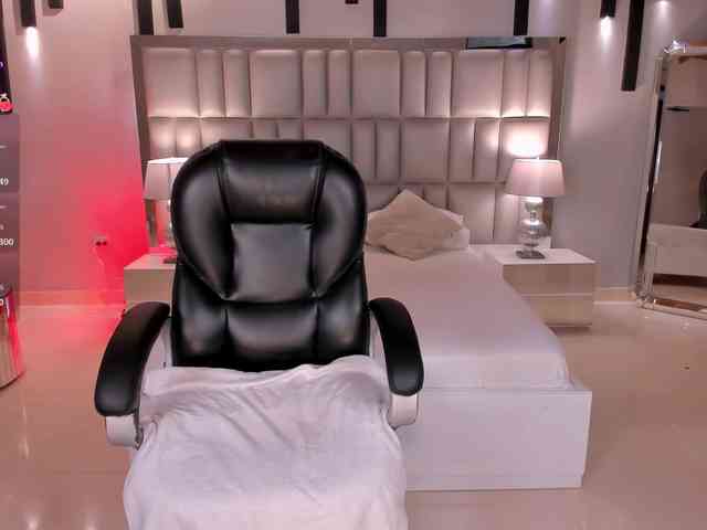 SarahRhodes webcam