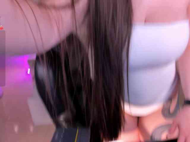 SarahRhodes webcam