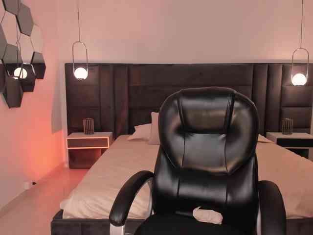 SarahRhodes webcam