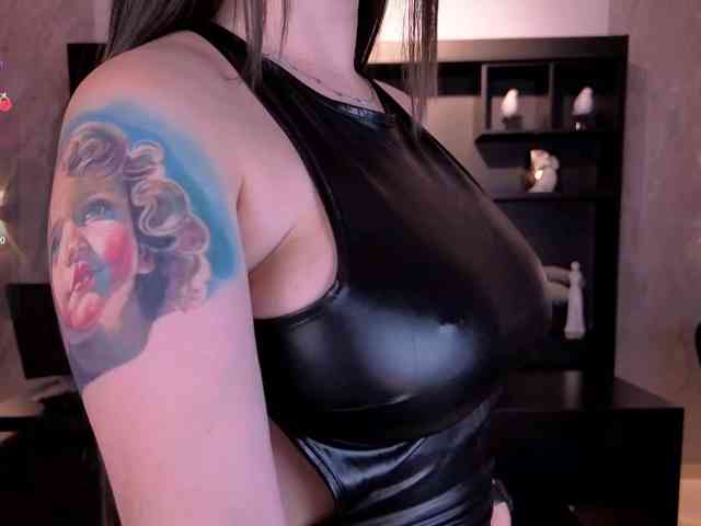 SarahRhodes webcam