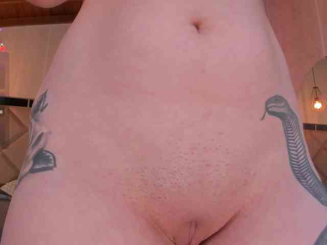 SarahRhodes webcam