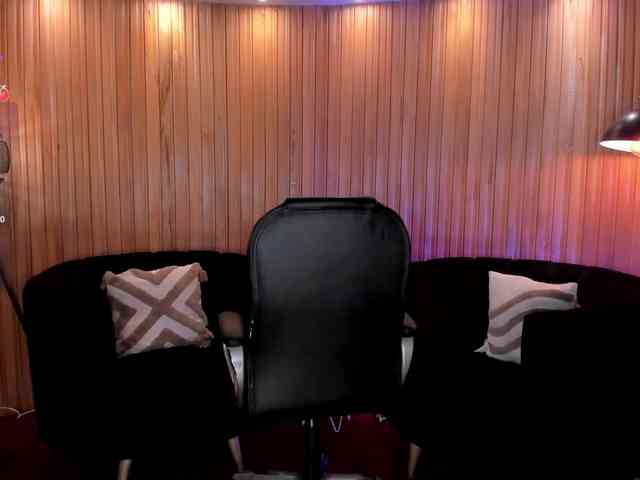 SarahRhodes webcam