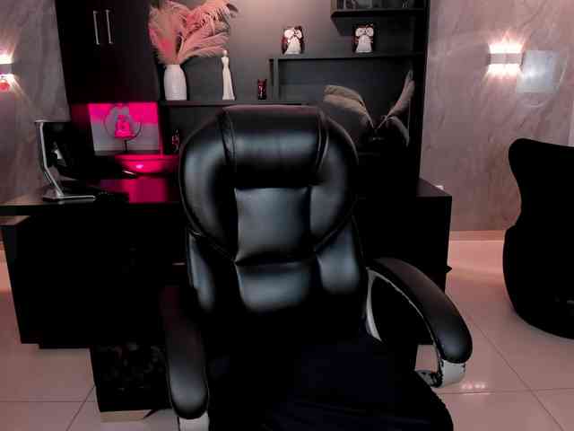SarahRhodes webcam