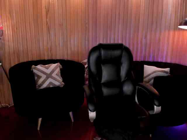 SarahRhodes webcam