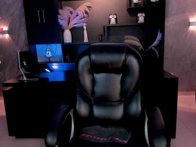 SarahRhodes webcam