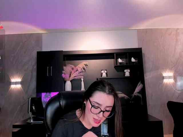 SarahRhodes webcam