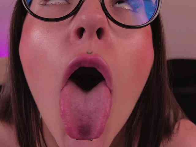 SarahRhodes webcam
