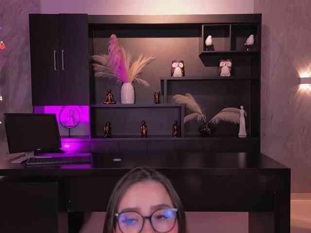 SarahRhodes webcam