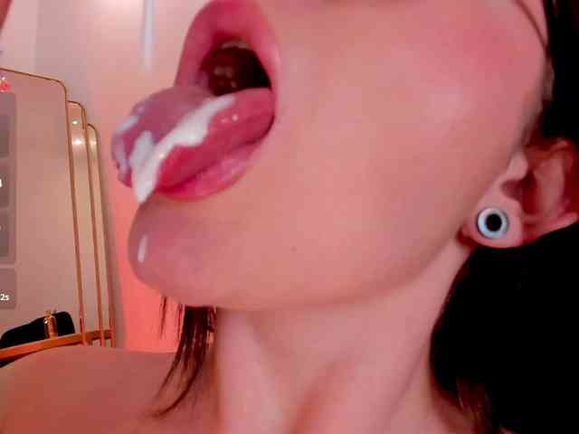 SarahRhodes webcam