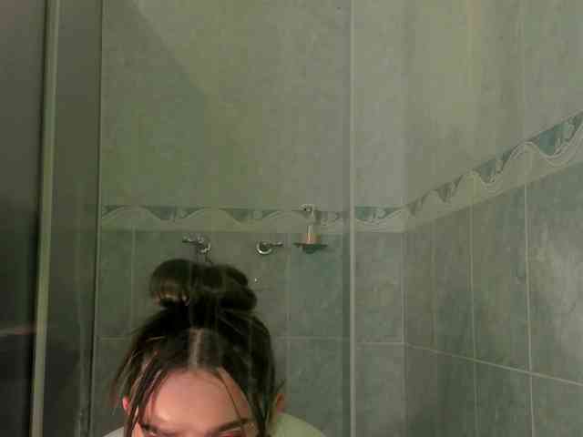 SarahRhodes webcam