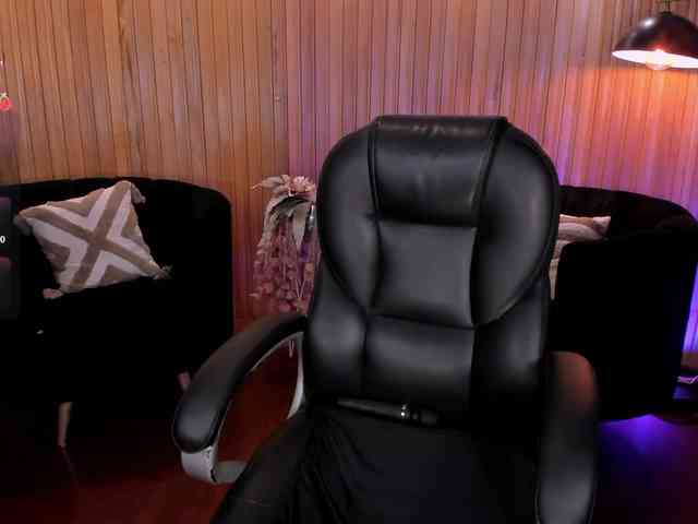 SarahRhodes webcam