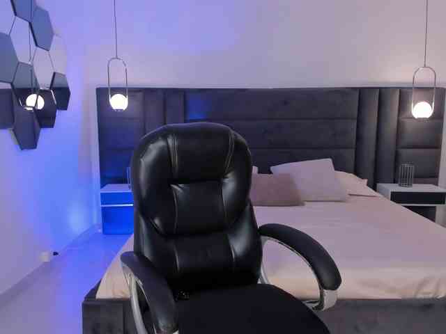 SarahRhodes webcam
