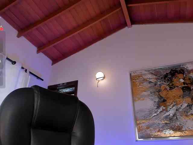 SarahRhodes webcam