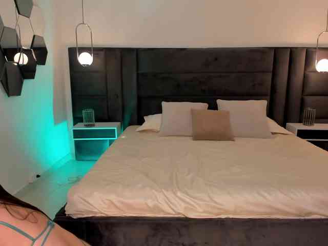 SarahRhodes webcam
