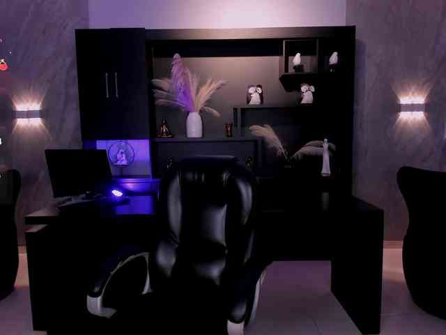 SarahRhodes webcam