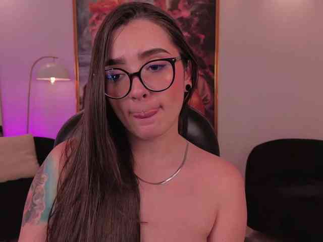 SarahRhodes webcam