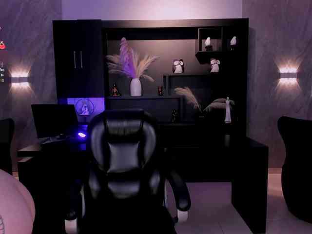 SarahRhodes webcam